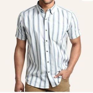 KUHL Men’s Button Up Collared Striped Short Sleeve Shirt Outdoors Classic Sz Med